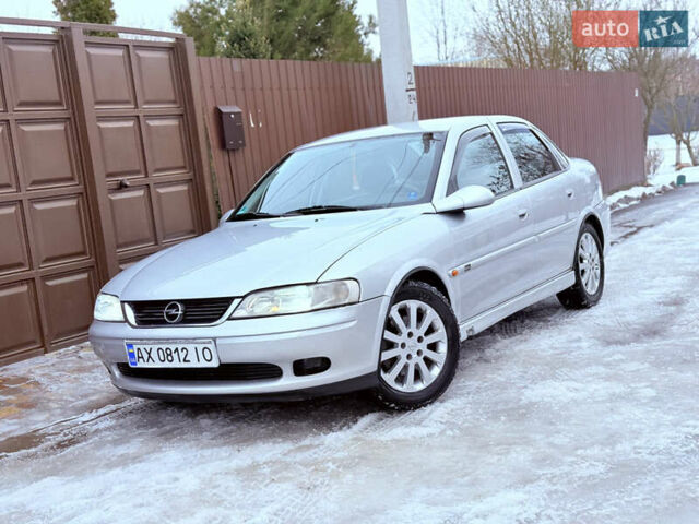 Сірий Опель Вектра, об'ємом двигуна 1.8 л та пробігом 195 тис. км за 3450 $, фото 1 на Automoto.ua
