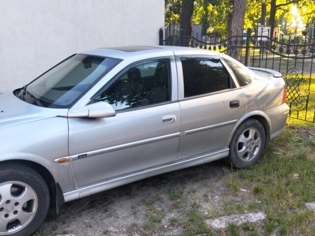 Серый Опель Вектра, объемом двигателя 2 л и пробегом 285 тыс. км за 2300 $, фото 1 на Automoto.ua