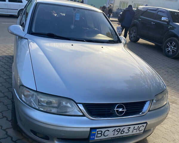 Серый Опель Вектра, объемом двигателя 2 л и пробегом 351 тыс. км за 3000 $, фото 1 на Automoto.ua