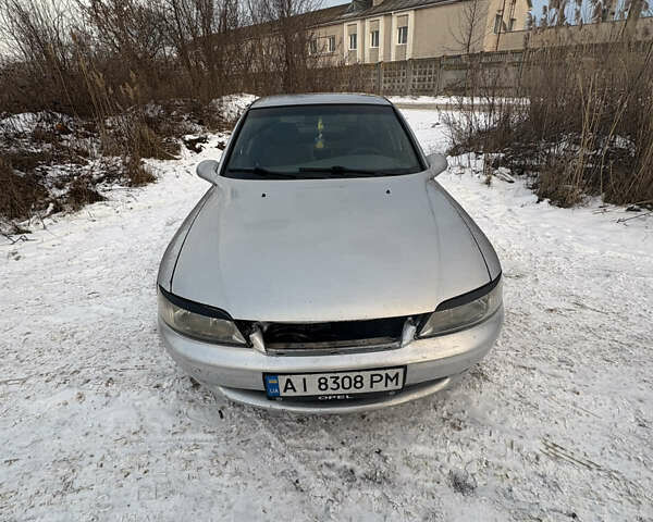 Серый Опель Вектра, объемом двигателя 1.79 л и пробегом 383 тыс. км за 1700 $, фото 1 на Automoto.ua