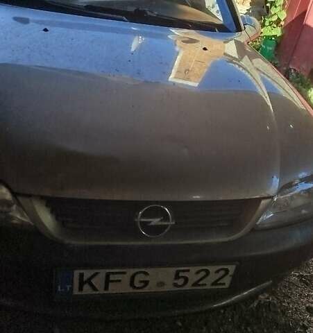 Сірий Опель Вектра, об'ємом двигуна 1.6 л та пробігом 250 тис. км за 1100 $, фото 1 на Automoto.ua