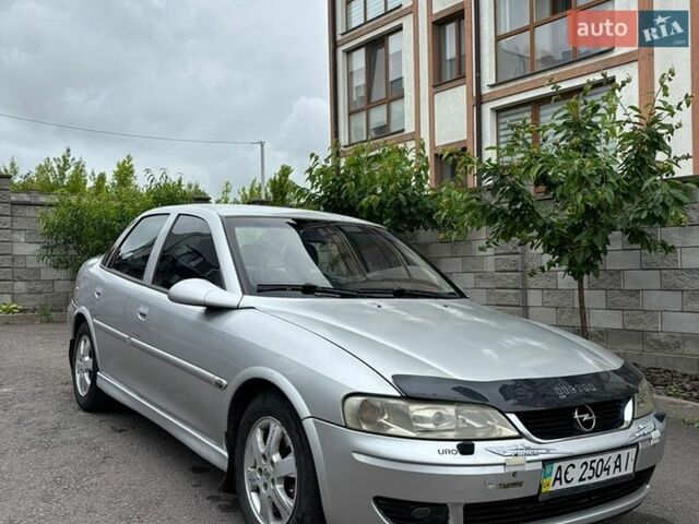 Сірий Опель Вектра, об'ємом двигуна 2.2 л та пробігом 340 тис. км за 2150 $, фото 1 на Automoto.ua