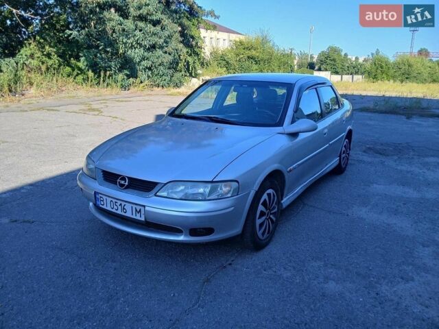 Серый Опель Вектра, объемом двигателя 2.17 л и пробегом 250 тыс. км за 2100 $, фото 1 на Automoto.ua