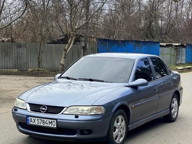 Сірий Опель Вектра, об'ємом двигуна 1.6 л та пробігом 174 тис. км за 4000 $, фото 1 на Automoto.ua