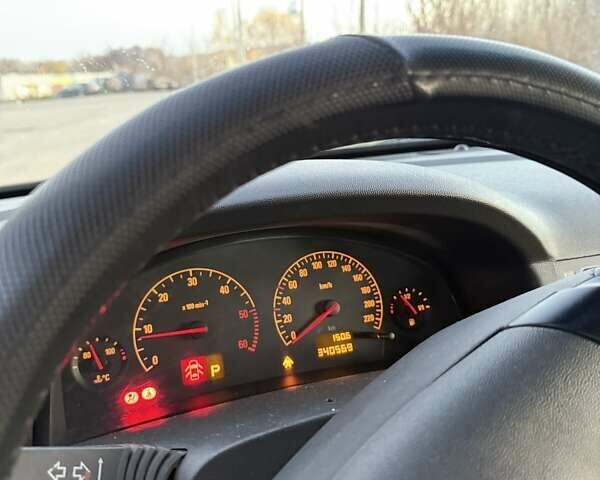 Серый Опель Вектра, объемом двигателя 2.2 л и пробегом 340 тыс. км за 3825 $, фото 1 на Automoto.ua