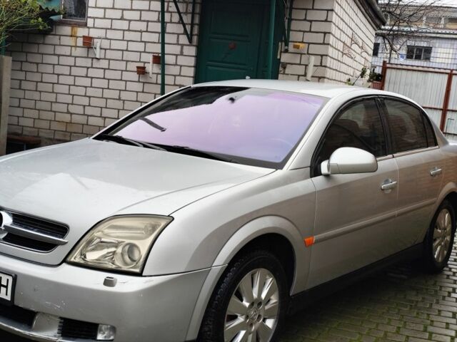 Сірий Опель Вектра, об'ємом двигуна 2.2 л та пробігом 350 тис. км за 3455 $, фото 1 на Automoto.ua