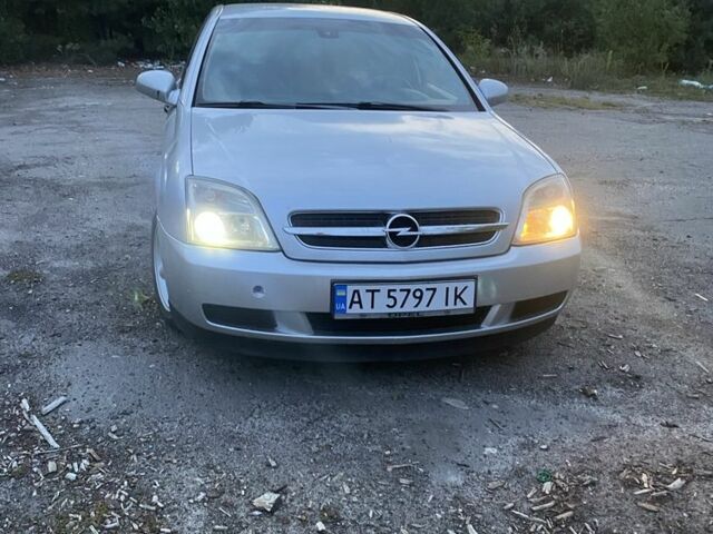 Сірий Опель Вектра, об'ємом двигуна 2 л та пробігом 250 тис. км за 2648 $, фото 1 на Automoto.ua