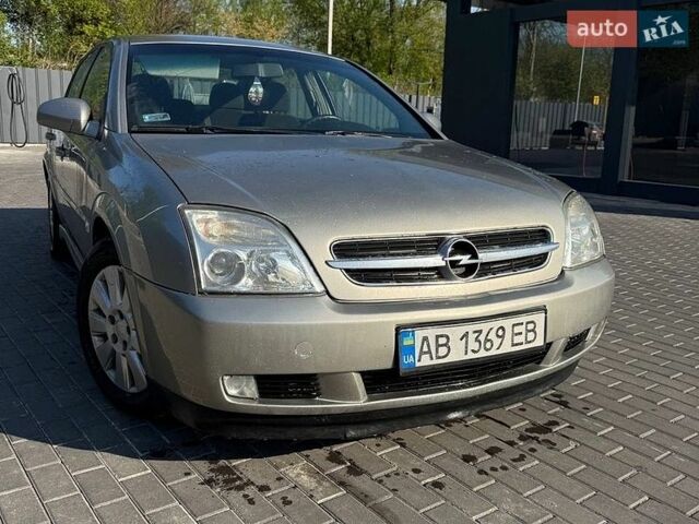 Серый Опель Вектра, объемом двигателя 2 л и пробегом 400 тыс. км за 2950 $, фото 1 на Automoto.ua