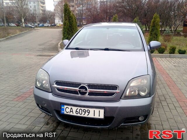 Сірий Опель Вектра, об'ємом двигуна 2.2 л та пробігом 300 тис. км за 4250 $, фото 1 на Automoto.ua