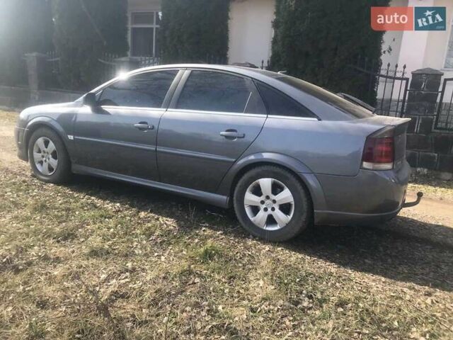 Серый Опель Вектра, объемом двигателя 2.2 л и пробегом 250 тыс. км за 3600 $, фото 1 на Automoto.ua