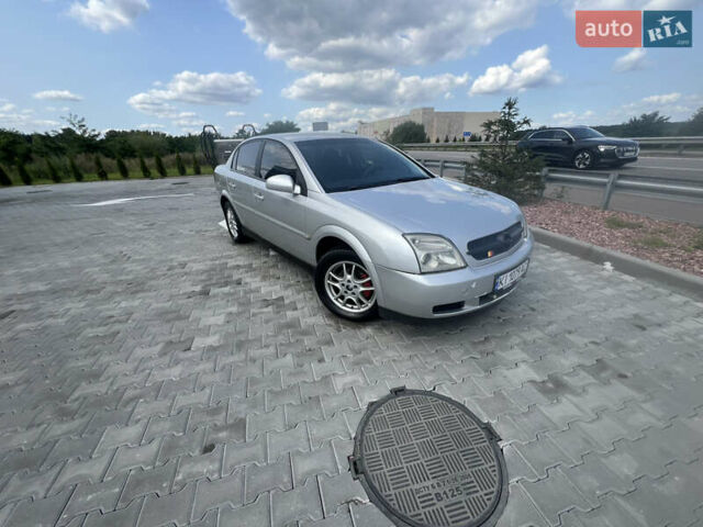 Сірий Опель Вектра, об'ємом двигуна 2.2 л та пробігом 290 тис. км за 4400 $, фото 1 на Automoto.ua