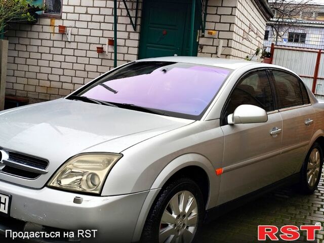 Серый Опель Вектра, объемом двигателя 2.2 л и пробегом 260 тыс. км за 3299 $, фото 1 на Automoto.ua