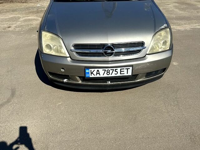 Серый Опель Вектра, объемом двигателя 2.2 л и пробегом 216 тыс. км за 2500 $, фото 1 на Automoto.ua