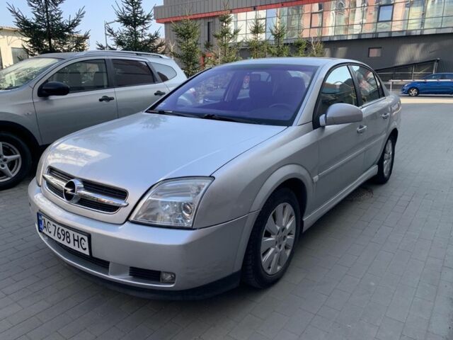 Серый Опель Вектра, объемом двигателя 2 л и пробегом 300 тыс. км за 2450 $, фото 1 на Automoto.ua