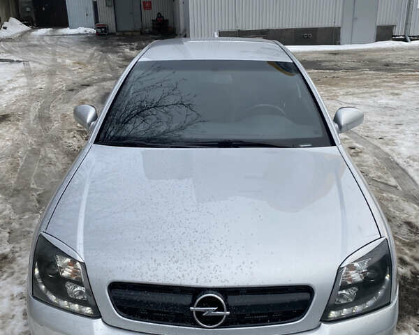 Сірий Опель Вектра, об'ємом двигуна 1.8 л та пробігом 350 тис. км за 4500 $, фото 1 на Automoto.ua