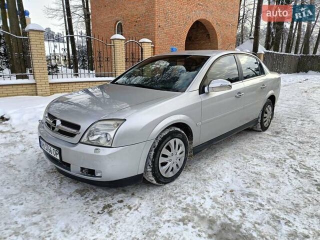 Серый Опель Вектра, объемом двигателя 2.17 л и пробегом 290 тыс. км за 2850 $, фото 1 на Automoto.ua
