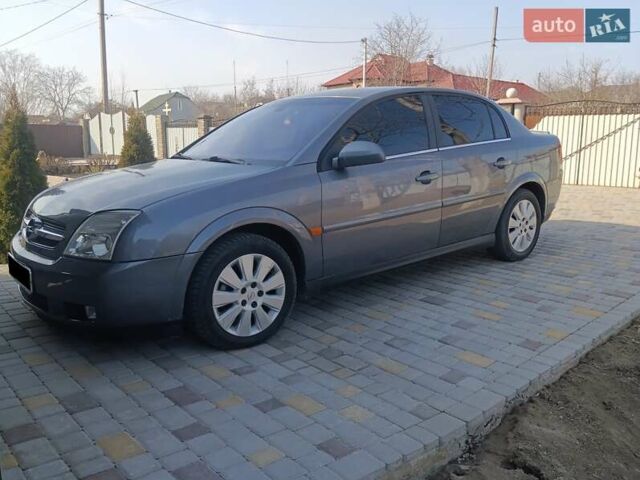 Сірий Опель Вектра, об'ємом двигуна 1.8 л та пробігом 150 тис. км за 5554 $, фото 1 на Automoto.ua