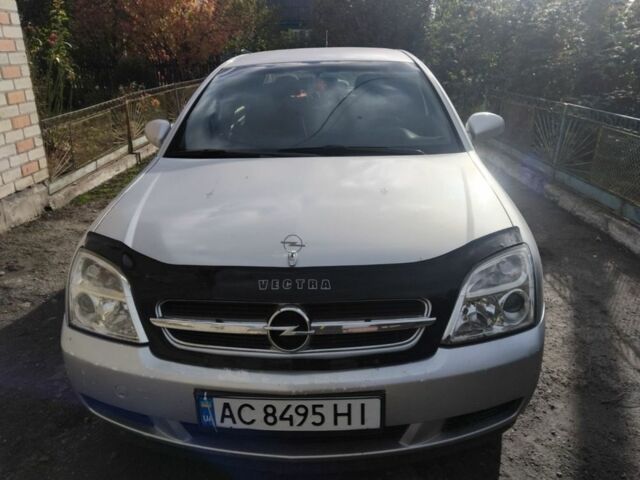 Серый Опель Вектра, объемом двигателя 2.2 л и пробегом 380 тыс. км за 4600 $, фото 1 на Automoto.ua