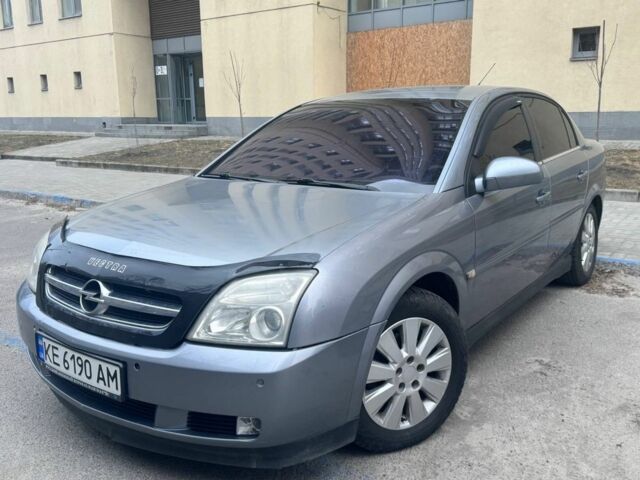 Сірий Опель Вектра, об'ємом двигуна 2.2 л та пробігом 350 тис. км за 3999 $, фото 1 на Automoto.ua