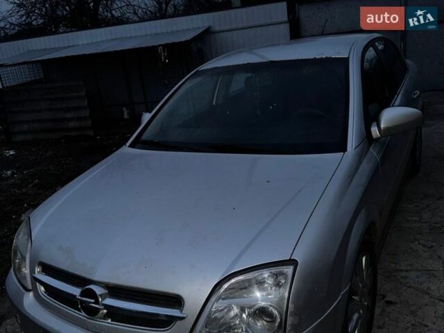 Серый Опель Вектра, объемом двигателя 2 л и пробегом 349 тыс. км за 3800 $, фото 1 на Automoto.ua