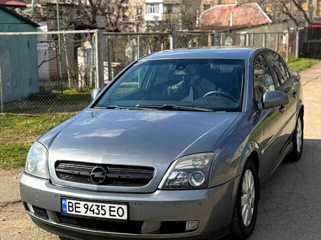 Сірий Опель Вектра, об'ємом двигуна 2.2 л та пробігом 300 тис. км за 3650 $, фото 1 на Automoto.ua