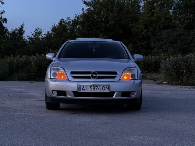 Сірий Опель Вектра, об'ємом двигуна 1.8 л та пробігом 259 тис. км за 5500 $, фото 1 на Automoto.ua