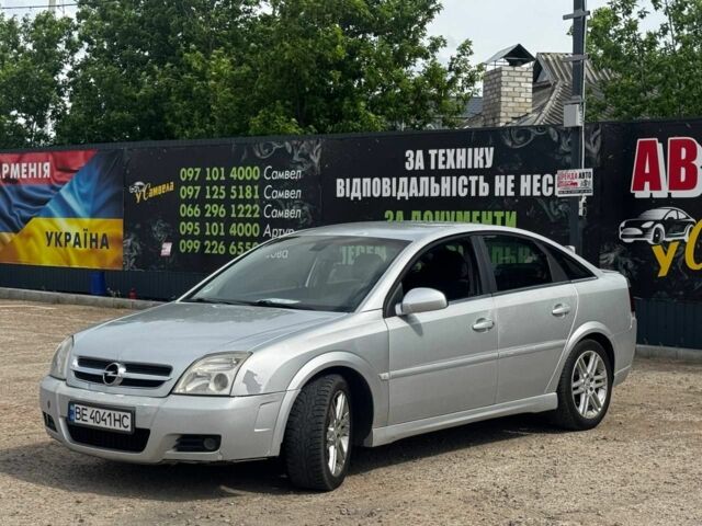 Серый Опель Вектра, объемом двигателя 2.2 л и пробегом 250 тыс. км за 3511 $, фото 1 на Automoto.ua