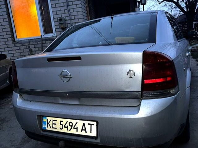 Серый Опель Вектра, объемом двигателя 2 л и пробегом 349 тыс. км за 3800 $, фото 1 на Automoto.ua
