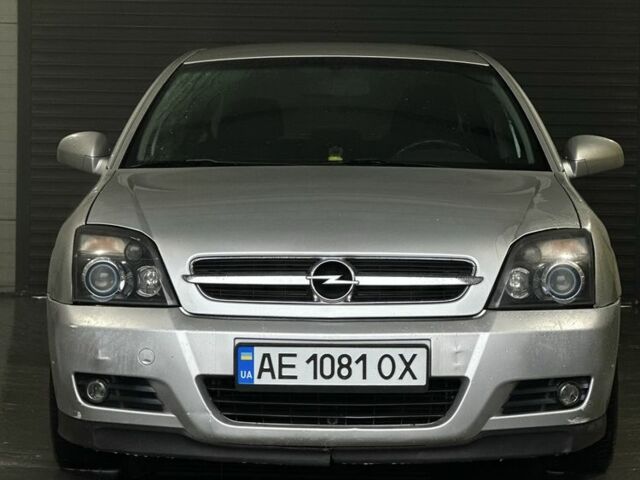 Серый Опель Вектра, объемом двигателя 1.8 л и пробегом 237 тыс. км за 3500 $, фото 1 на Automoto.ua