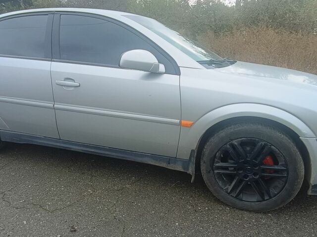 Опель Вектра 2003 в Хмельнике на Automoto.ua Серый Опель Вектра, объемом двигателя 2.2 л и пробегом 347 тыс. км за 3500 $, фото 1 на Automoto.ua