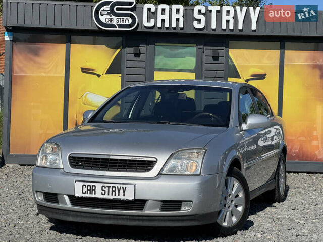 Опель Вектра 2003 в Стрые на Automoto.ua Серый Опель Вектра, объемом двигателя 2.2 л и пробегом 251 тыс. км за 4300 $, фото 1 на Automoto.ua