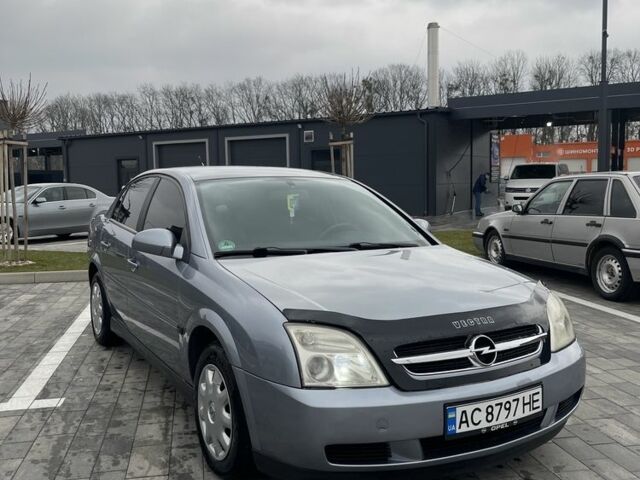 Серый Опель Вектра, объемом двигателя 1.8 л и пробегом 288 тыс. км за 4000 $, фото 1 на Automoto.ua