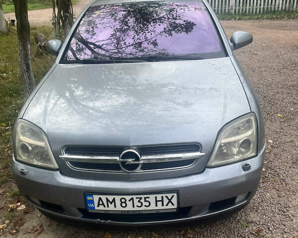 Сірий Опель Вектра, об'ємом двигуна 2.2 л та пробігом 252 тис. км за 3500 $, фото 1 на Automoto.ua