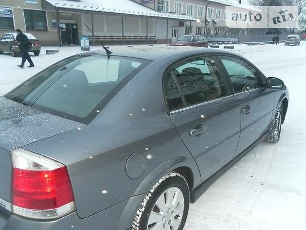 Сірий Опель Вектра, об'ємом двигуна 2.2 л та пробігом 62 тис. км за 8500 $, фото 1 на Automoto.ua