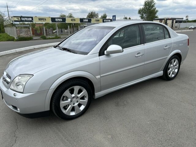 Сірий Опель Вектра, об'ємом двигуна 3 л та пробігом 280 тис. км за 5050 $, фото 1 на Automoto.ua