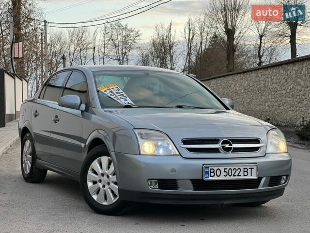 Серый Опель Вектра, объемом двигателя 2.2 л и пробегом 205 тыс. км за 3750 $, фото 1 на Automoto.ua