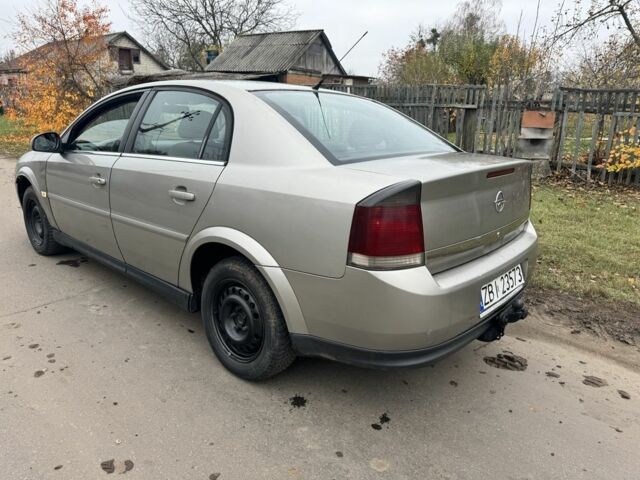 Серый Опель Вектра, объемом двигателя 2.2 л и пробегом 400 тыс. км за 2000 $, фото 1 на Automoto.ua