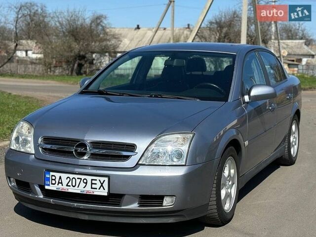 Серый Опель Вектра, объемом двигателя 2 л и пробегом 300 тыс. км за 3999 $, фото 1 на Automoto.ua