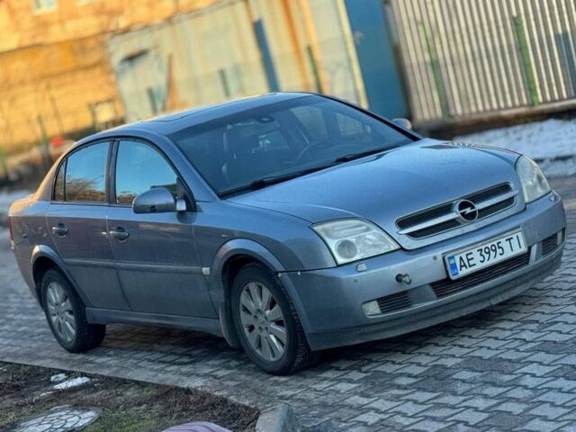 Сірий Опель Вектра, об'ємом двигуна 3.2 л та пробігом 353 тис. км за 1950 $, фото 1 на Automoto.ua