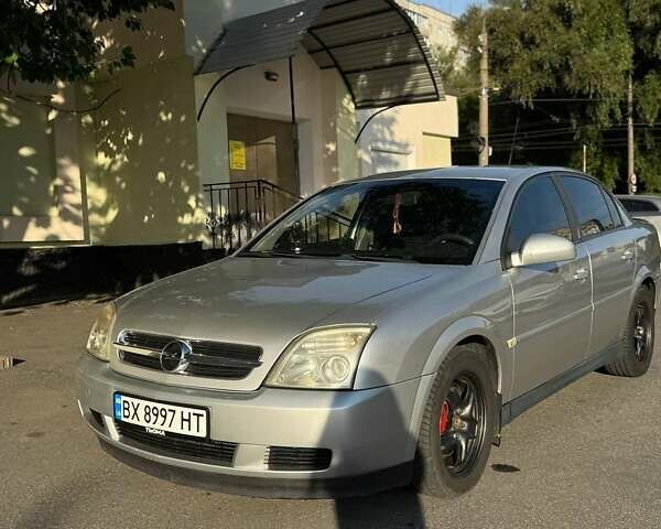 Сірий Опель Вектра, об'ємом двигуна 2.2 л та пробігом 273 тис. км за 3700 $, фото 1 на Automoto.ua