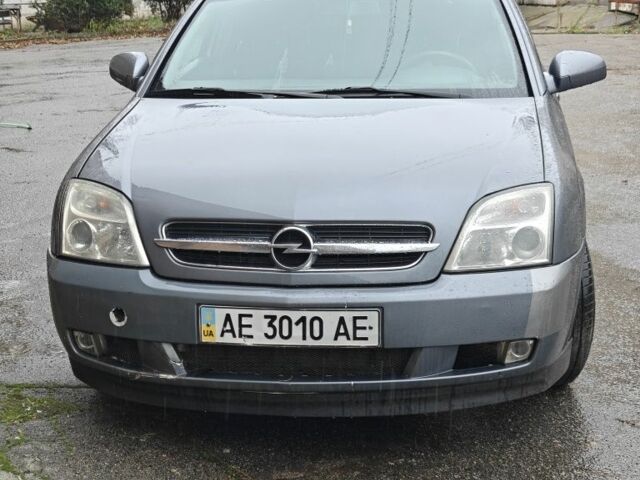 Серый Опель Вектра, объемом двигателя 2.2 л и пробегом 400 тыс. км за 3800 $, фото 1 на Automoto.ua