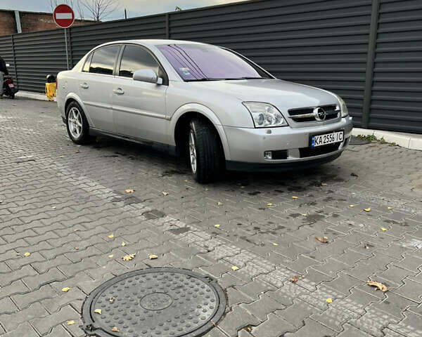 Опель Вектра 2004 у Вишневом на Automoto.ua Сірий Опель Вектра, об'ємом двигуна 2.2 л та пробігом 252 тис. км за 4900 $, фото 1 на Automoto.ua