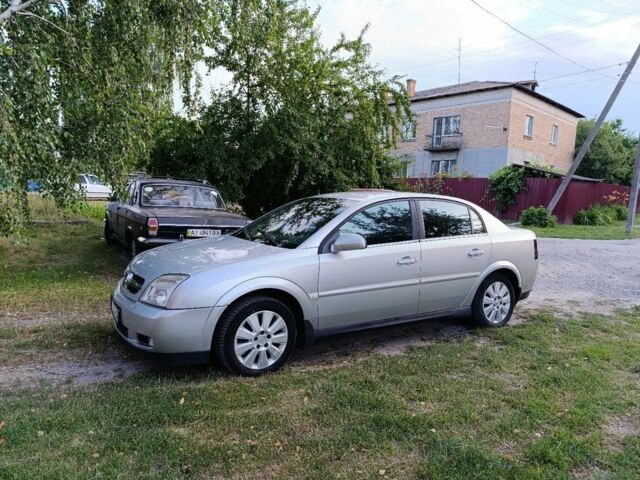 Сірий Опель Вектра, об'ємом двигуна 3.2 л та пробігом 230 тис. км за 3500 $, фото 1 на Automoto.ua