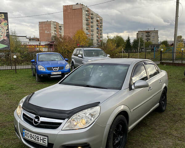 Опель Вектра 2005 у Тячеве на Automoto.ua Сірий Опель Вектра, об'ємом двигуна 1.9 л та пробігом 280 тис. км за 3699 $, фото 1 на Automoto.ua