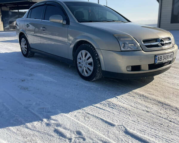 Серый Опель Вектра, объемом двигателя 2.2 л и пробегом 286 тыс. км за 3800 $, фото 1 на Automoto.ua