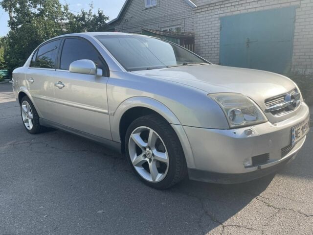 Серый Опель Вектра, объемом двигателя 2.2 л и пробегом 251 тыс. км за 3500 $, фото 1 на Automoto.ua