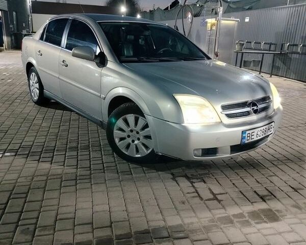 Серый Опель Вектра, объемом двигателя 2.2 л и пробегом 300 тыс. км за 3000 $, фото 1 на Automoto.ua