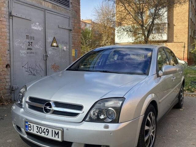 Сірий Опель Вектра, об'ємом двигуна 2.2 л та пробігом 300 тис. км за 4300 $, фото 1 на Automoto.ua