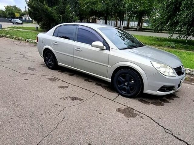 Сірий Опель Вектра, об'ємом двигуна 2.2 л та пробігом 200 тис. км за 5500 $, фото 1 на Automoto.ua