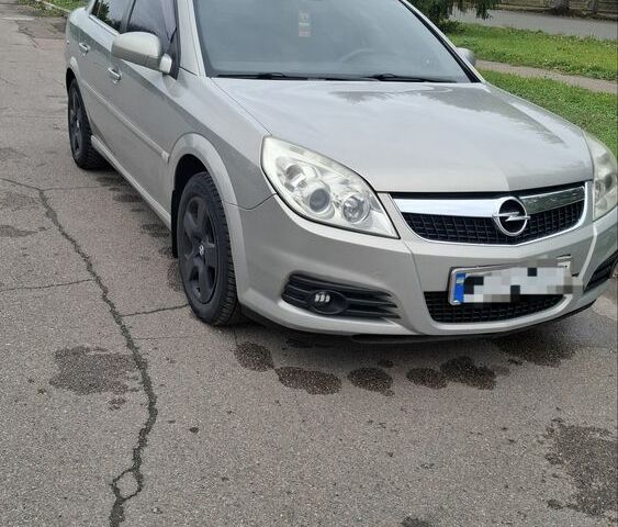 Серый Опель Вектра, объемом двигателя 2.2 л и пробегом 200 тыс. км за 5500 $, фото 1 на Automoto.ua